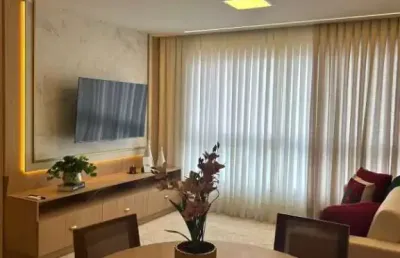 Apartamento finamente mobiliado e decorado no centro de tramandaí