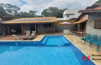 Casa térrea - porteira fechada - piscina e 6 vagas de garagem  - los alámos