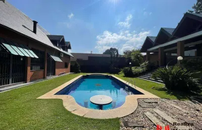 Casa espaçosa, com piscina, à venda, 925 m² por r$ 2.800.000 - granja viana - cotia/sp