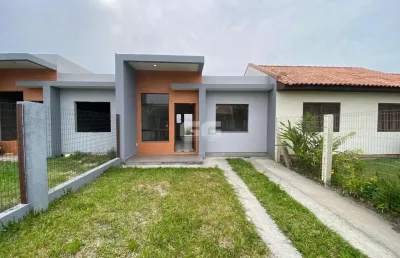 Linda casa 0km proxima em otima localização em nova tramandai