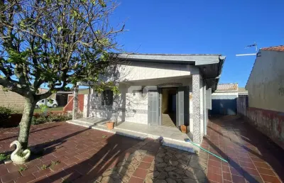 Casa com 3 quartos à venda na Avenida Mostardeiro, 358, Ildo Meneghetti, Cidreira