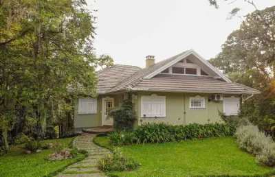 Casa em condomínio fechado com 3 quartos à venda na laurindo comiotto, 714, lagos de gramado, gramado por r$ 3.100.000
