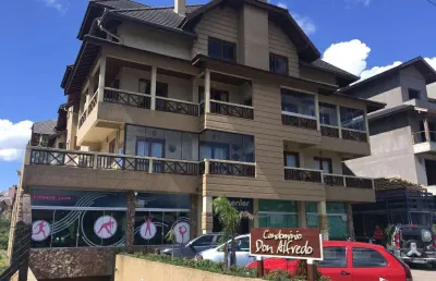 Apartamento com 4 quartos à venda na rua emílio leobet, 1881, avenida central, gramado por r$ 1.800.000