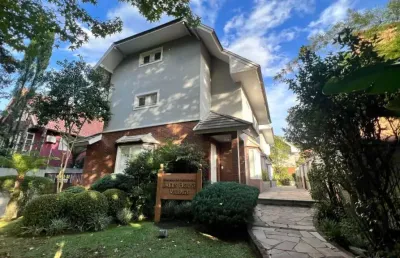 Casa em condomínio fechado com 4 quartos à venda na rua joão alfredo schneider, 547, planalto, gramado por r$ 1.650.000