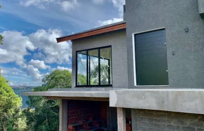 Casa com 2 quartos à venda na monte belo, 5, vila dante, canela por r$ 1.250.000