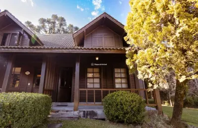 Casa em condomínio fechado com 3 quartos à venda na dos papagaios, 19, quinta da serra, canela por r$ 1.480.000