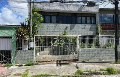 Vendo casa 203 m² de área 4 qts 1 suíte 2 vags em campo grande
