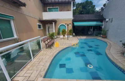 Casa condomínio 6 quartos, suítes, varanda, piscina, vaga 4 carros, maria paulas,