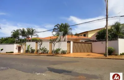 Casa (térrea na rua) 4 dormitórios/suite, cozinha planejada
