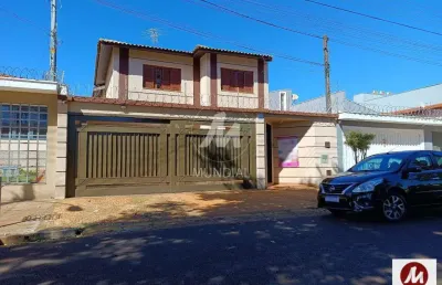 Casa (sobrado na  rua) 4 dormitórios/suite, cozinha planejada