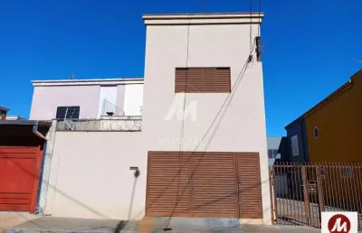 Casa (sobrado na  rua) 3 dormitórios/suite, cozinha planejada