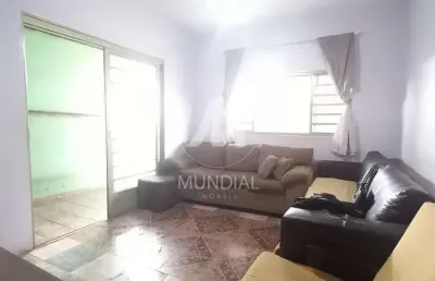 Casa (térrea na rua) 3 dormitórios, cozinha planejada