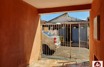Casa (térrea na rua) 3 dormitórios, cozinha planejada