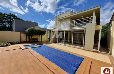 Casa (sobrado em condominio) 3 dormitórios/suite, cozinha planejada, portaria 24 horas, em condomínio fechado
