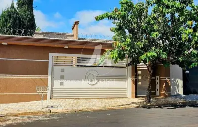 Casa (térrea na rua) 3 dormitórios/suite, cozinha planejada