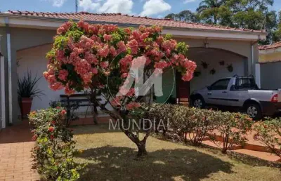 Casa (térrea na rua) 3 dormitórios/suite, cozinha planejada