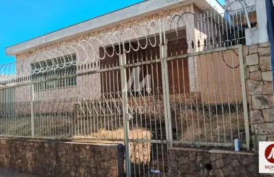 Casa (térrea na rua) 3 dormitórios, cozinha planejada