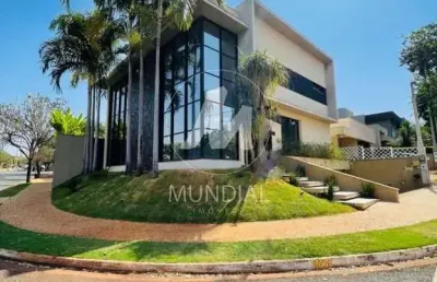 Casa (sobrado em condominio) 3 dormitórios/suite, portaria 24hs, lazer, espaço gourmet, salão de jogos, em condomínio fechado