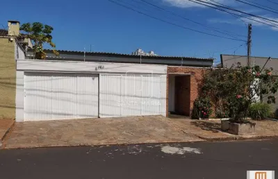 Casa (térrea na rua) 3 dormitórios/suite, cozinha planejada