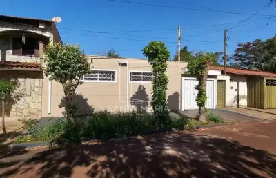 Casa (térrea na rua) 3 dormitórios/suite, cozinha planejada