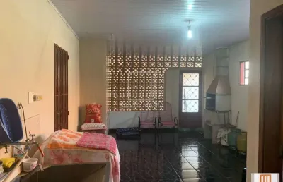 Casa (térrea na rua) 2 dormitórios, cozinha planejada