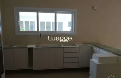 Casa para venda - 305m², 3 dormitórios, sendo 3 suites, 4 vagas - nonoai