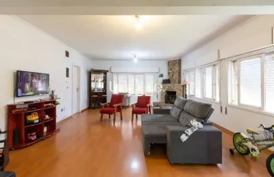 Casa com 4 quartos à venda na Rua Coronel Neves, 814, Medianeira, Porto Alegre