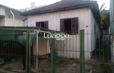 Casa com 4 quartos à venda na Rua Camaquã, 507, Camaquã, Porto Alegre