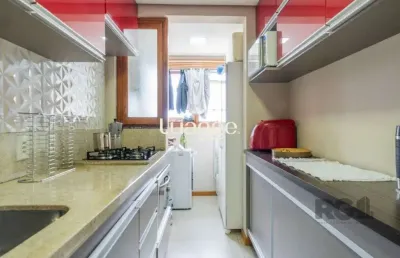 Ótimo apartamento, reformado , dois dormitórios e uma suíte, vaga escriturada.