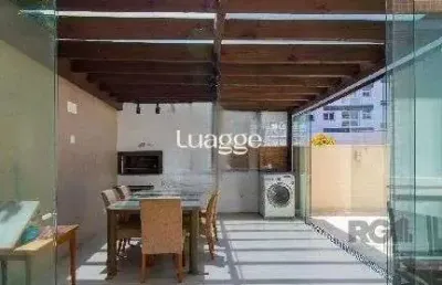 Apartamento | 3 dormitórios | 1 suíte | 2 banheiros | bairro tristeza | cozinha com churrasqueira | mobiliado | portaria 24 horas.