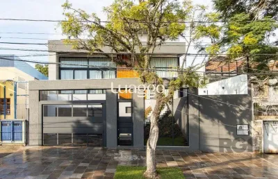 Casa com 3 quartos à venda na Rua Nunes, 530, Medianeira, Porto Alegre