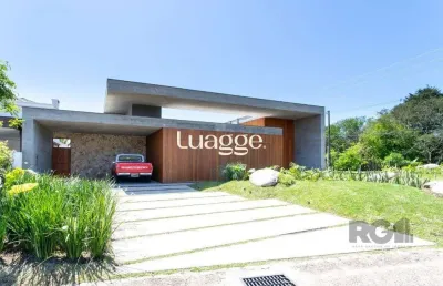 A casa le mans, uma residência térrea de esquina com 389,48m2 de área coberta