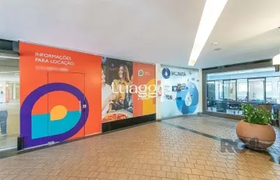 Ponto comercial para alugar na Avenida Wenceslau Escobar, 1891, Tristeza, Porto Alegre