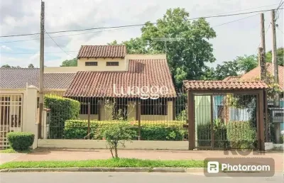 Casa | 02 dormitórios | amplo terreno | vila nova | zona sul