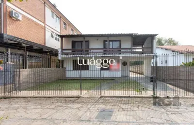 Casa com 7 quartos à venda na Rua Chico Pedro, 180, Camaquã, Porto Alegre