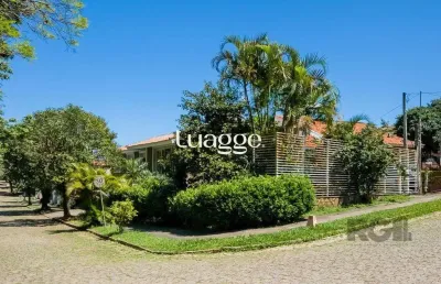 Casa com 3 quartos à venda na Rua Morano Calabro, 626, Jardim Isabel, Porto Alegre