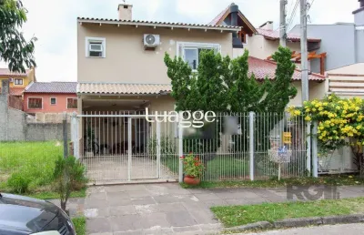 Casa com 2 quartos à venda na Rua Guatambu, 341, Hípica, Porto Alegre