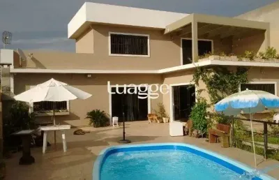 Casa para venda - 200m², 3 dormitórios, 2 vagas - centro