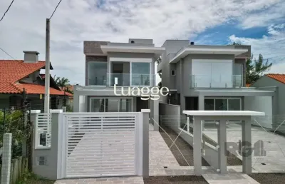 Casa com 3 quartos à venda na Rua Jose Milton Lopez, 455, Zona Nova, Capão da Canoa