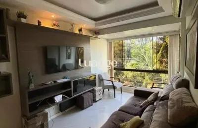 Apartamento mobiliado, 3 quartos, 1 vaga escriturada, elevador, infra - alto petrópolis