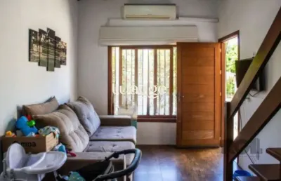 Casa com 3 quartos à venda na Avenida Nossa Senhora de Guadalupe, 204, Hípica, Porto Alegre