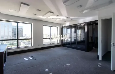 Sala comercial para locação no bairro praia de belas - 36m² área privativa - piso carpete - 01 vaga rotativa de estacionamento