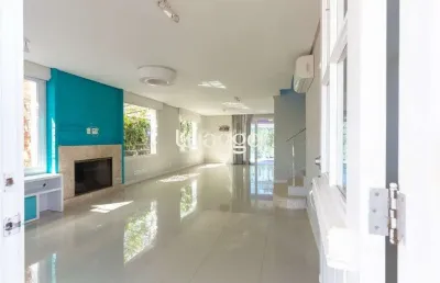 Casa em condomínio fechado com 4 quartos à venda na Avenida Juca Batista, 8053, Belém Novo, Porto Alegre