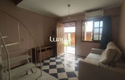 Casa em condomínio, com 57,66m² de área privativa 2 dormitórios transformados em 1 e 1 vaga coberta e escriturada