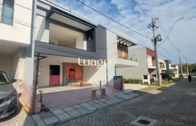Casa em condomínio fechado pateo verde, 3 suítes sendo 1 master com sacada e 2 vagas de garagem