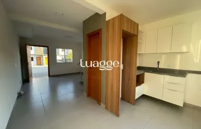 Casa em condomínio fechado com 2 quartos para alugar na Rua Miguel Ascoleze, 200, Vila Nova, Porto Alegre