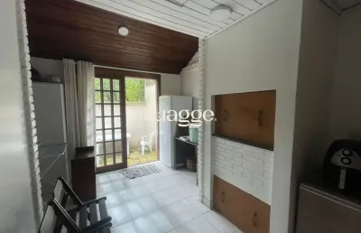 Casa em condomínio fechado com 2 quartos para alugar na Avenida da Cavalhada, 6100, Cavalhada, Porto Alegre