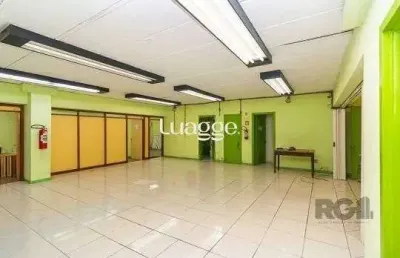 Prédio para alugar na Avenida Protásio Alves, 2920, Petrópolis, Porto Alegre