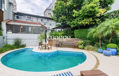 Casa de alto padrão: 3 quartos, suíte com closet, piscina e espaço gourmet completo