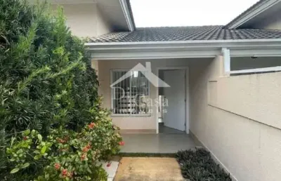 Belíssima casa para locação próxima a av lucas nogueira garcez